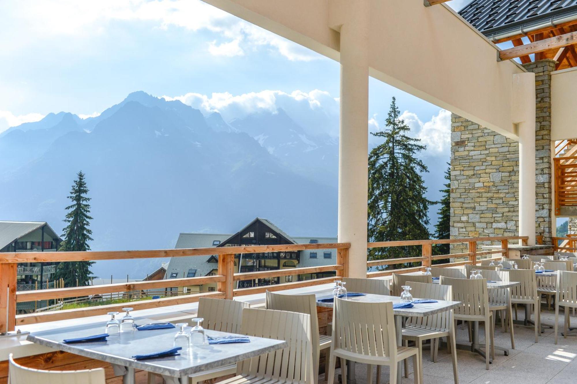 Villages Clubs Du Soleil - Oz En Oisans Oz Exteriér fotografie